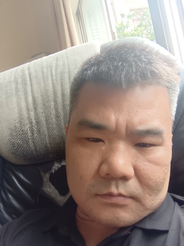 路人的第一张照片--咸阳相亲服务中心