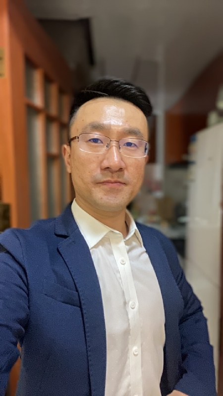 笑看人生的第一张照片--咸阳相亲服务中心