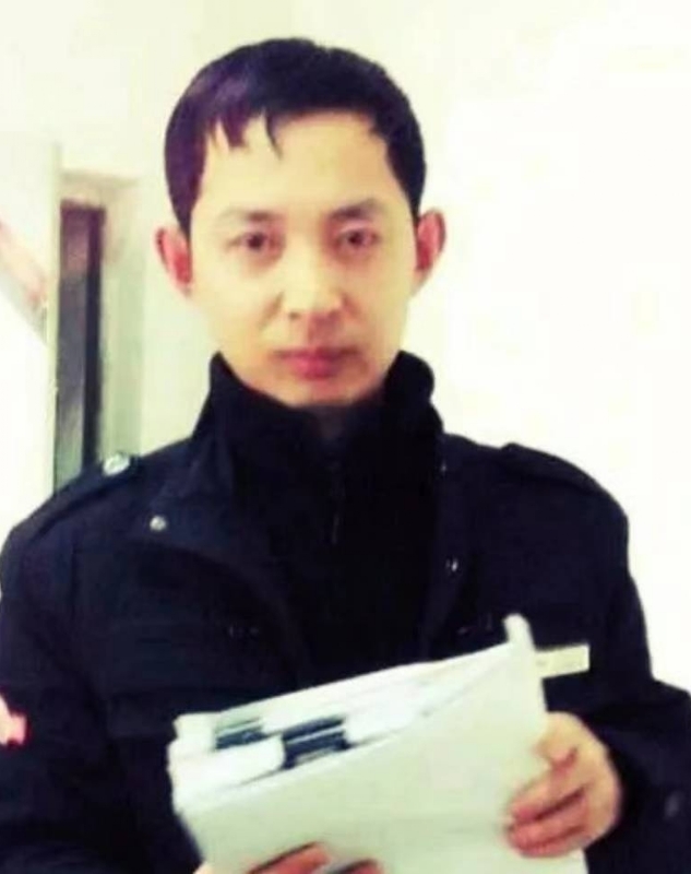 风雨中有你的第一张照片--咸阳相亲服务中心