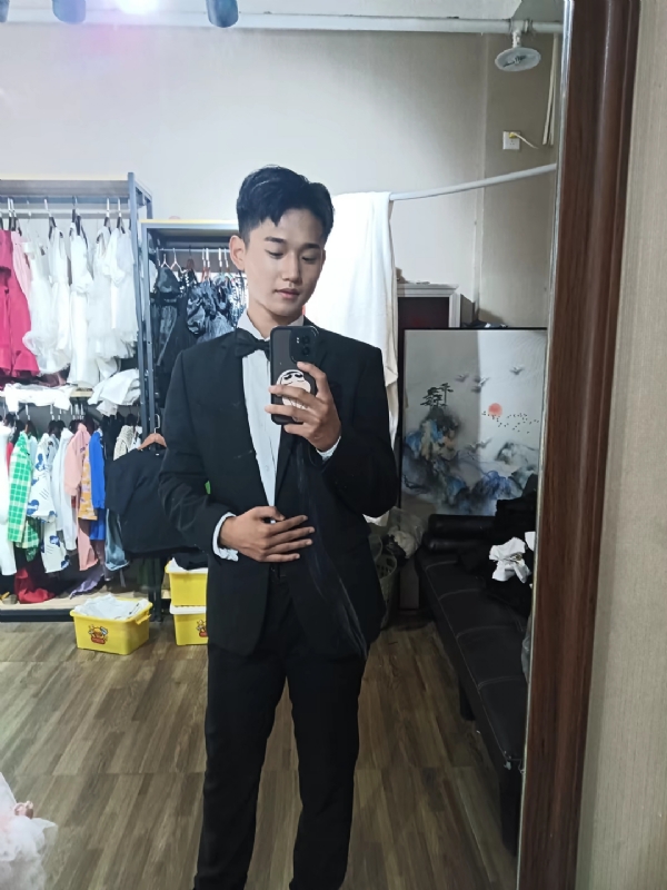 李梓宇的第一张照片--咸阳相亲服务中心