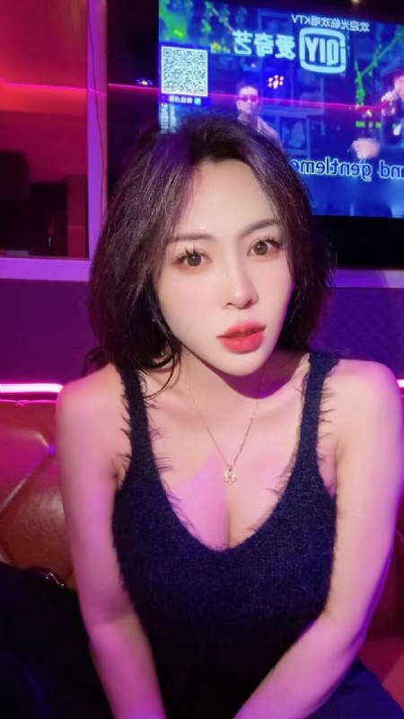 素素可月的第一张照片--咸阳相亲服务中心