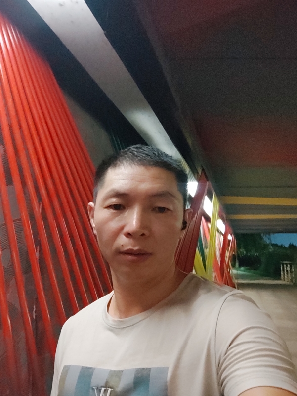 夜猫的第一张照片--咸阳相亲服务中心
