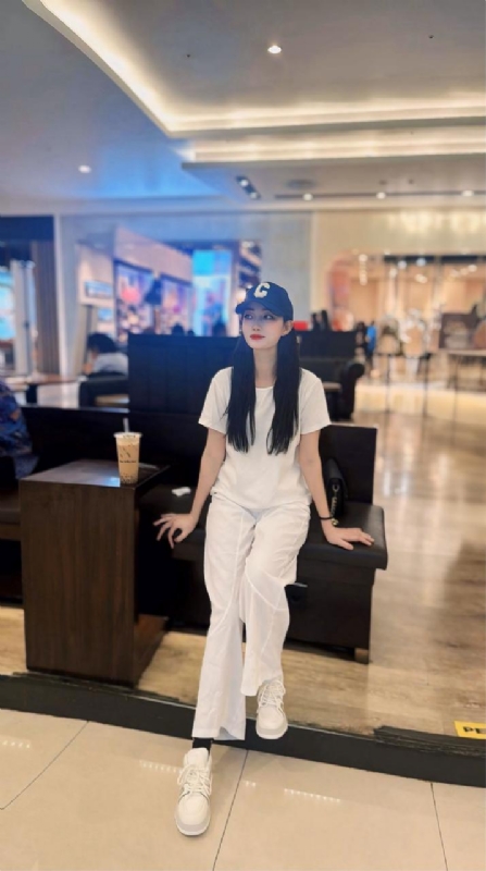 卖火柴的小女孩的第一张照片--咸阳相亲服务中心