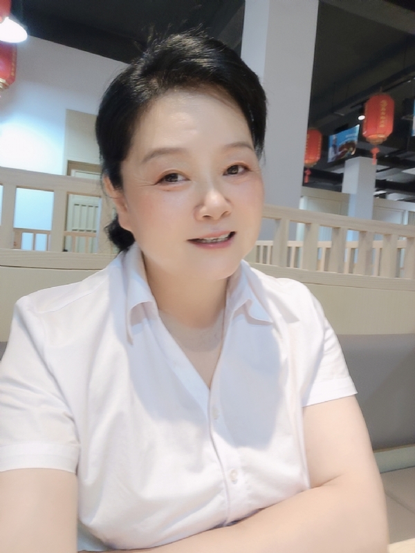 丁姐爱生活的第一张照片--咸阳相亲服务中心