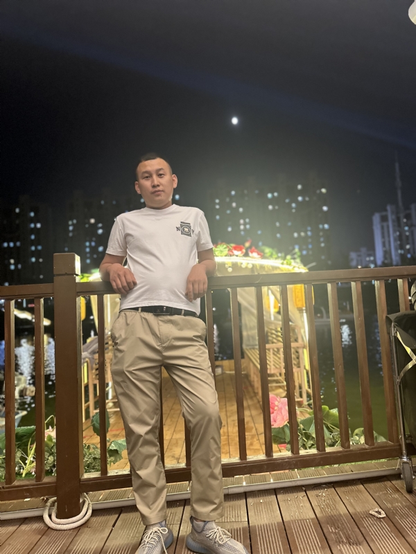 大超的第一张照片--咸阳相亲服务中心