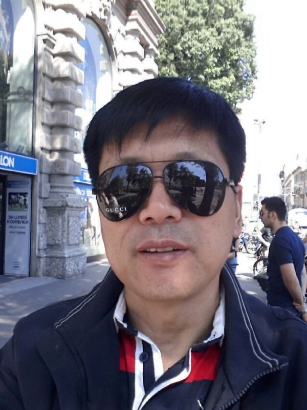 春风的第一张照片--咸阳相亲服务中心