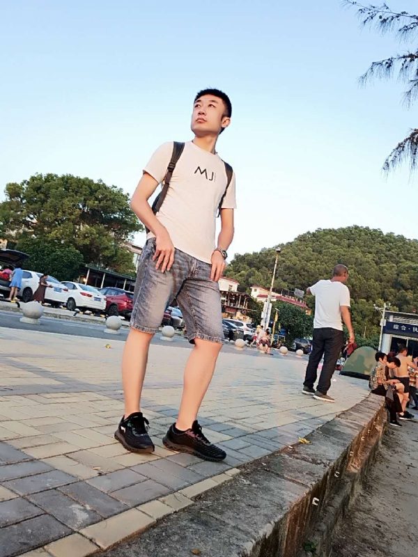 俊皓的第一张照片--咸阳相亲服务中心