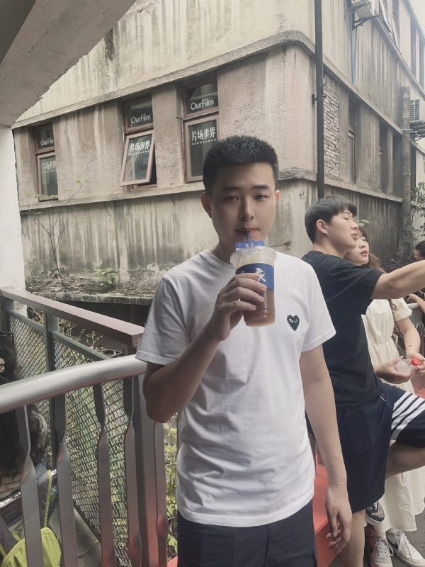 尚龙的第二张照片--咸阳相亲服务中心
