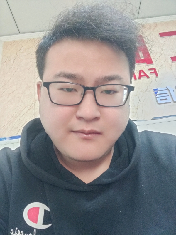小张的第一张照片--咸阳相亲服务中心
