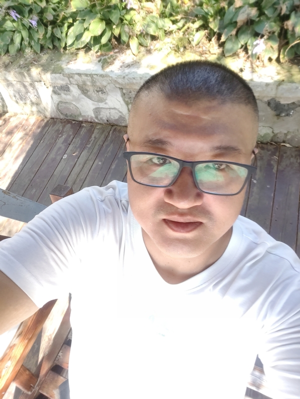 羊十八的第一张照片--咸阳相亲服务中心