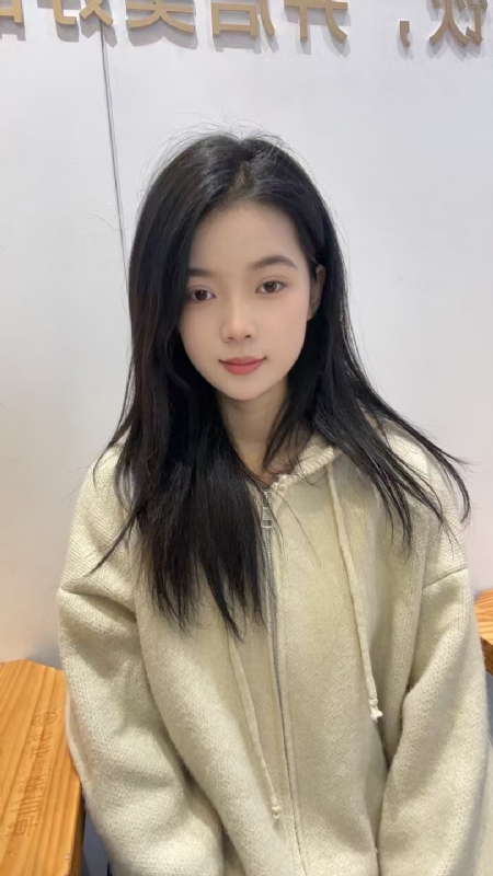 草莓奶昔的第一张照片--咸阳相亲服务中心
