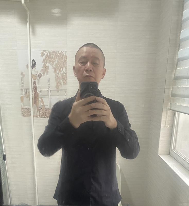 荣哥的第一张照片--咸阳相亲服务中心