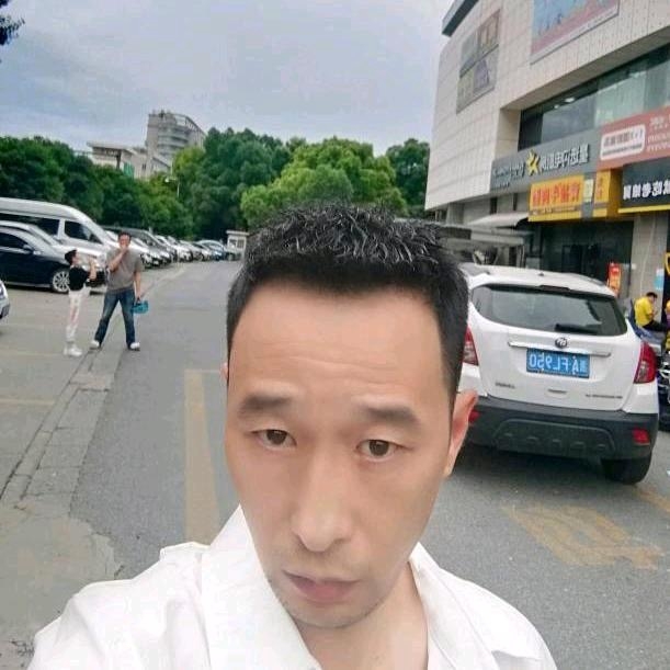 小林的第一张照片--咸阳相亲服务中心