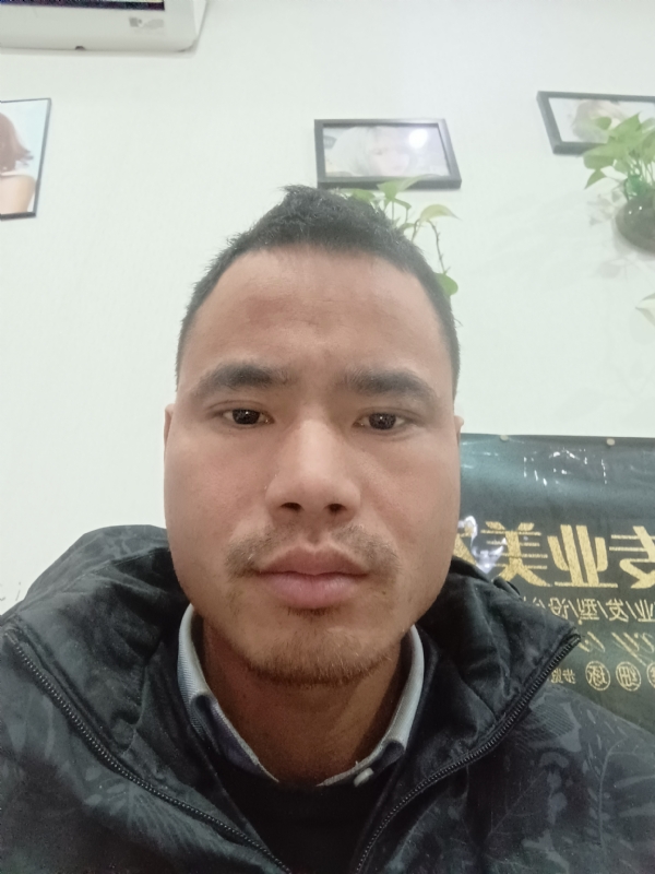 liuliyong的第一张照片--咸阳相亲服务中心