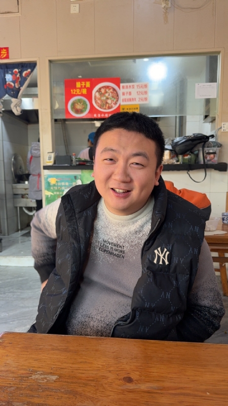 尚汇的第一张照片--咸阳相亲服务中心