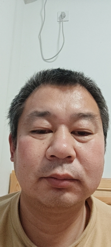 龙万的第一张照片--咸阳相亲服务中心