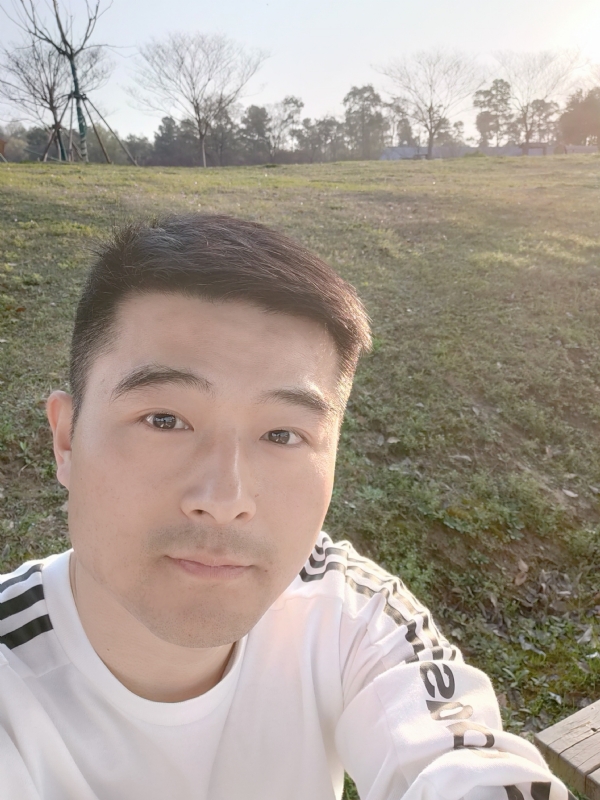 一凡的第一张照片--咸阳相亲服务中心