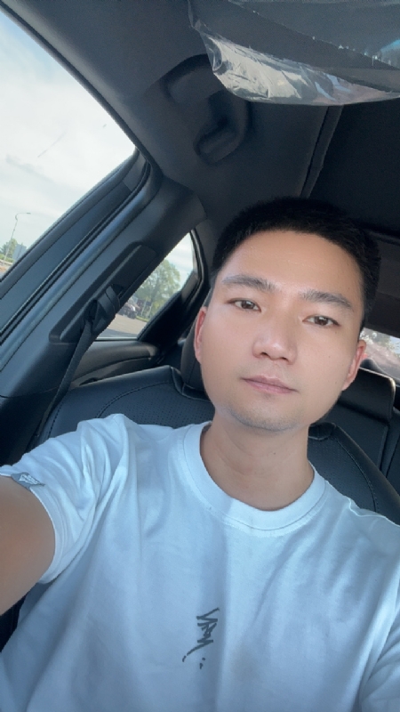 小江的第三张照片--咸阳相亲服务中心
