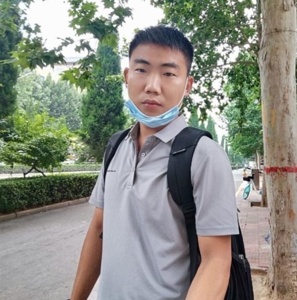 90年男征婚的第一张照片--咸阳相亲服务中心