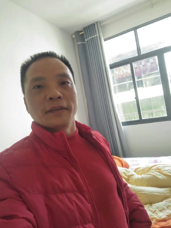 真诚征婚的第一张照片--咸阳相亲服务中心