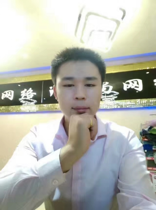 沉默寡言的第一张照片--咸阳相亲服务中心