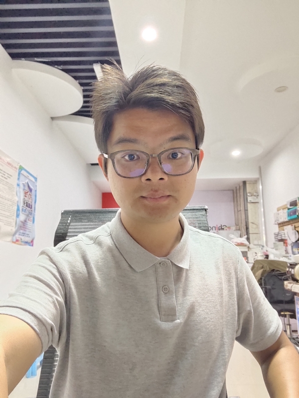 华兴通讯的第一张照片--咸阳相亲服务中心