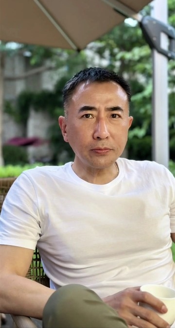 厚德载福的第一张照片--咸阳相亲服务中心
