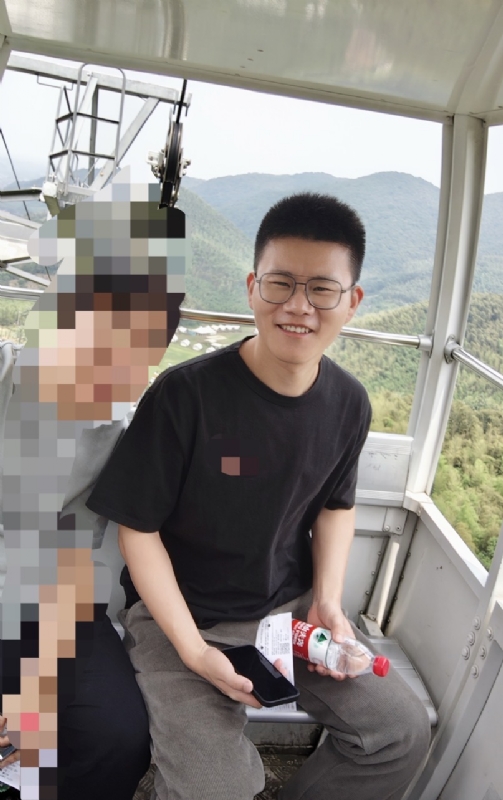 奔奔笨笨的第一张照片--咸阳相亲服务中心