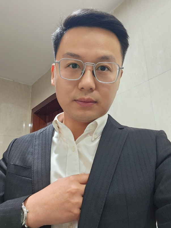 遥望的第一张照片--咸阳相亲服务中心