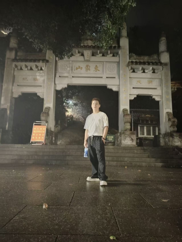慕晨的第一张照片--咸阳相亲服务中心