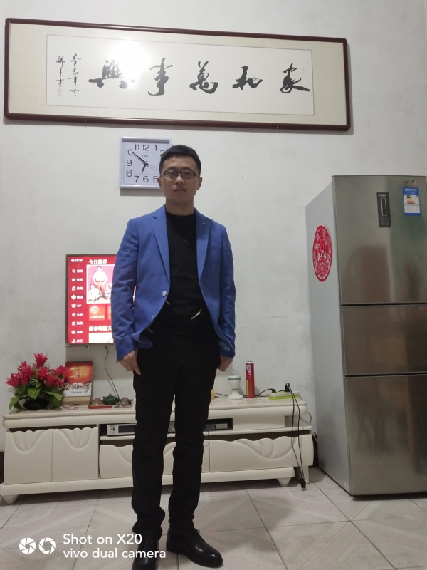 孤独的狼的第一张照片--咸阳相亲服务中心