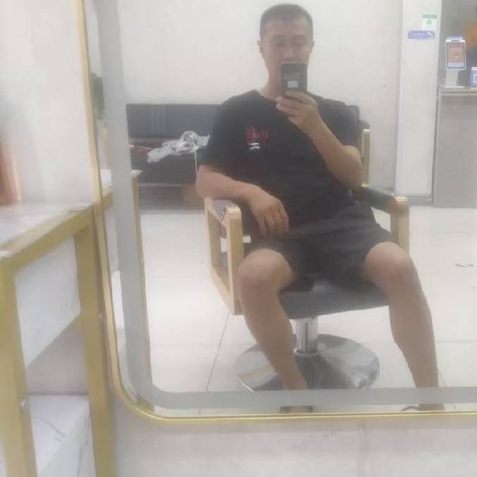 闫杰的第一张照片--咸阳相亲服务中心