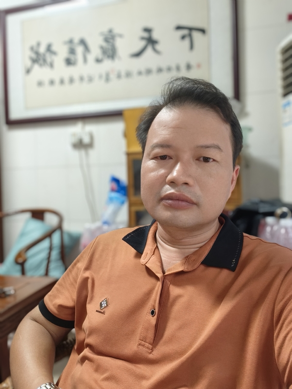 自强不息的第一张照片--咸阳相亲服务中心