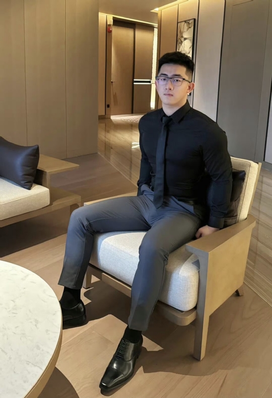 李寒外改英文可家的第一张照片--咸阳相亲服务中心