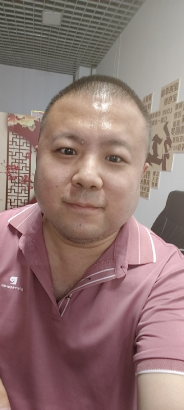 漫步星辰的第一张照片--咸阳相亲服务中心