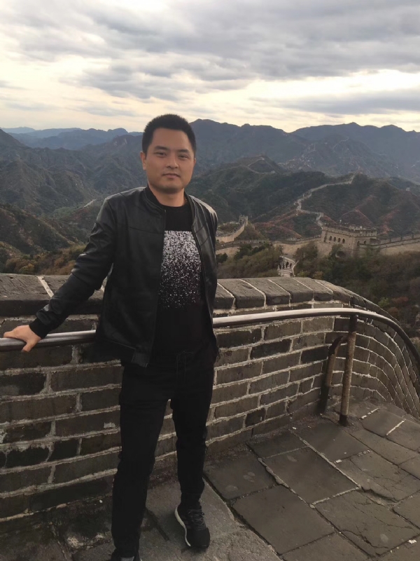 海阔天空的第一张照片--咸阳相亲服务中心