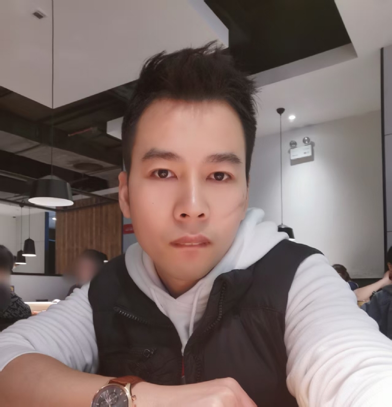 思明的第一张照片--咸阳相亲服务中心
