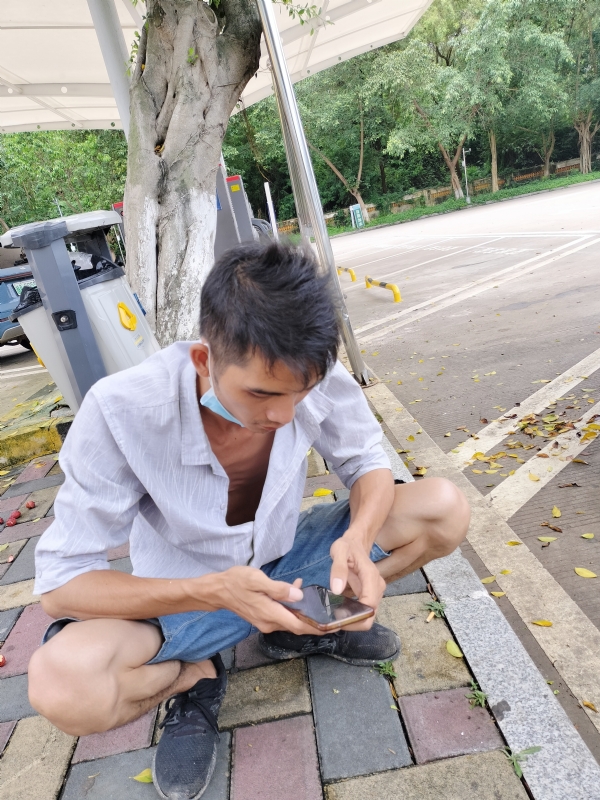 太累了的第一张照片--咸阳相亲服务中心