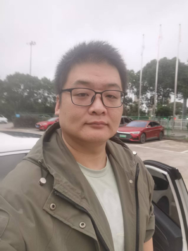 Russell的第一张照片--咸阳相亲服务中心