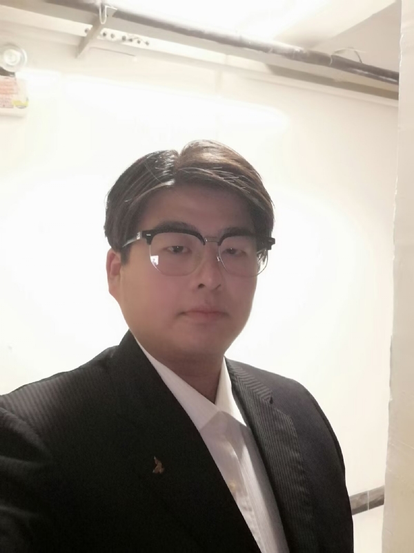 孤独一人的第一张照片--咸阳相亲服务中心