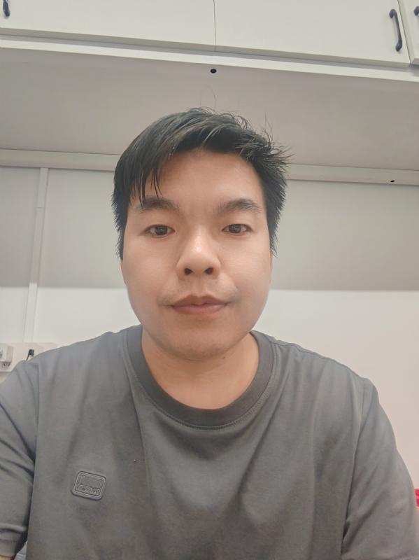 老张的第一张照片--咸阳相亲服务中心