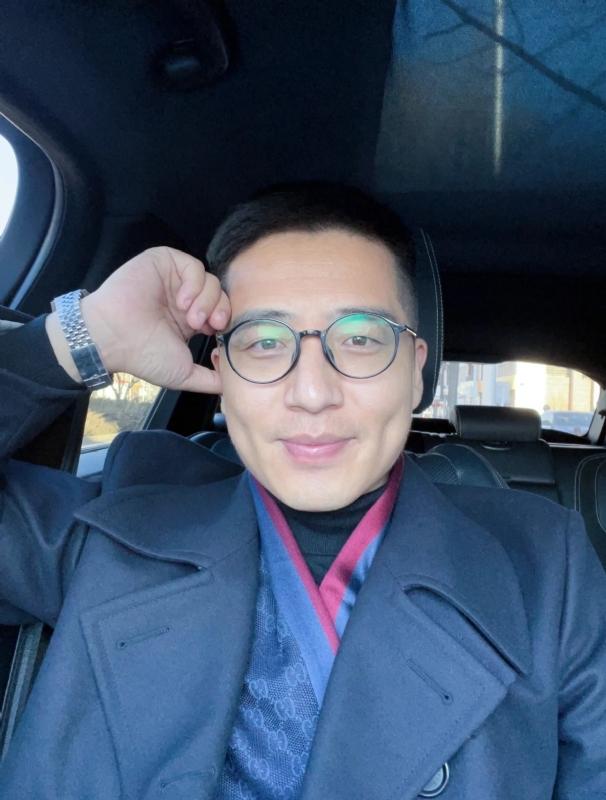 只为与你相遇的第二张照片--咸阳相亲服务中心