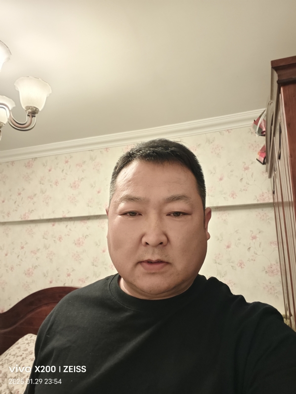 峰哥的第一张照片--咸阳相亲服务中心