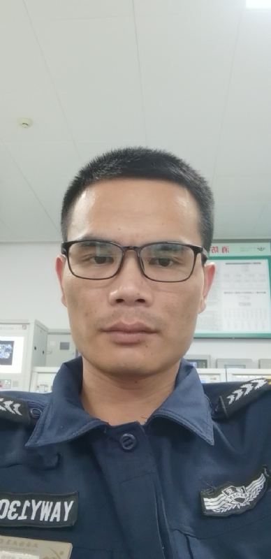 一直都在的第二张照片--咸阳相亲服务中心