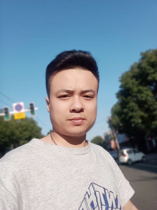 简简单单的第一张照片--咸阳相亲服务中心