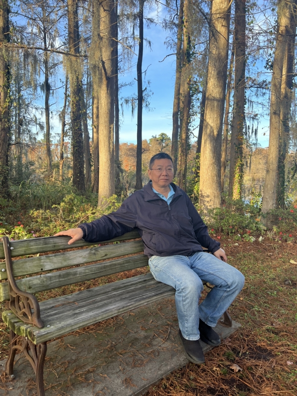 Lm的第一张照片--咸阳相亲服务中心