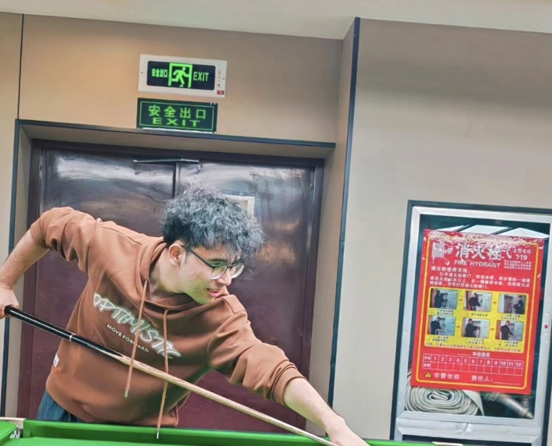 小鬼的第一张照片--咸阳相亲服务中心